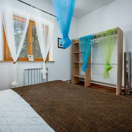 Rural House Andrea Дом отдыха Умаг